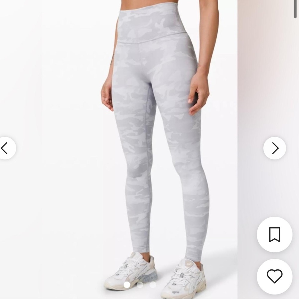 Lululemon Gray and White Camo Leggings Size 2
